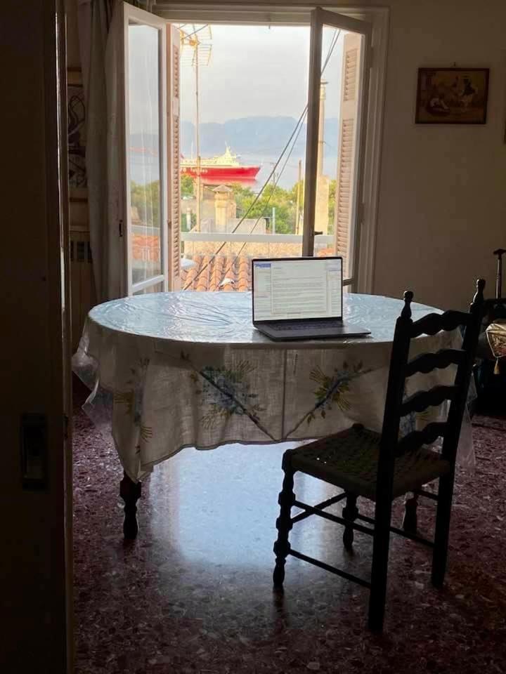 Appartement Vue Sur Mer Soul Family, Egine Aegina المظهر الخارجي الصورة